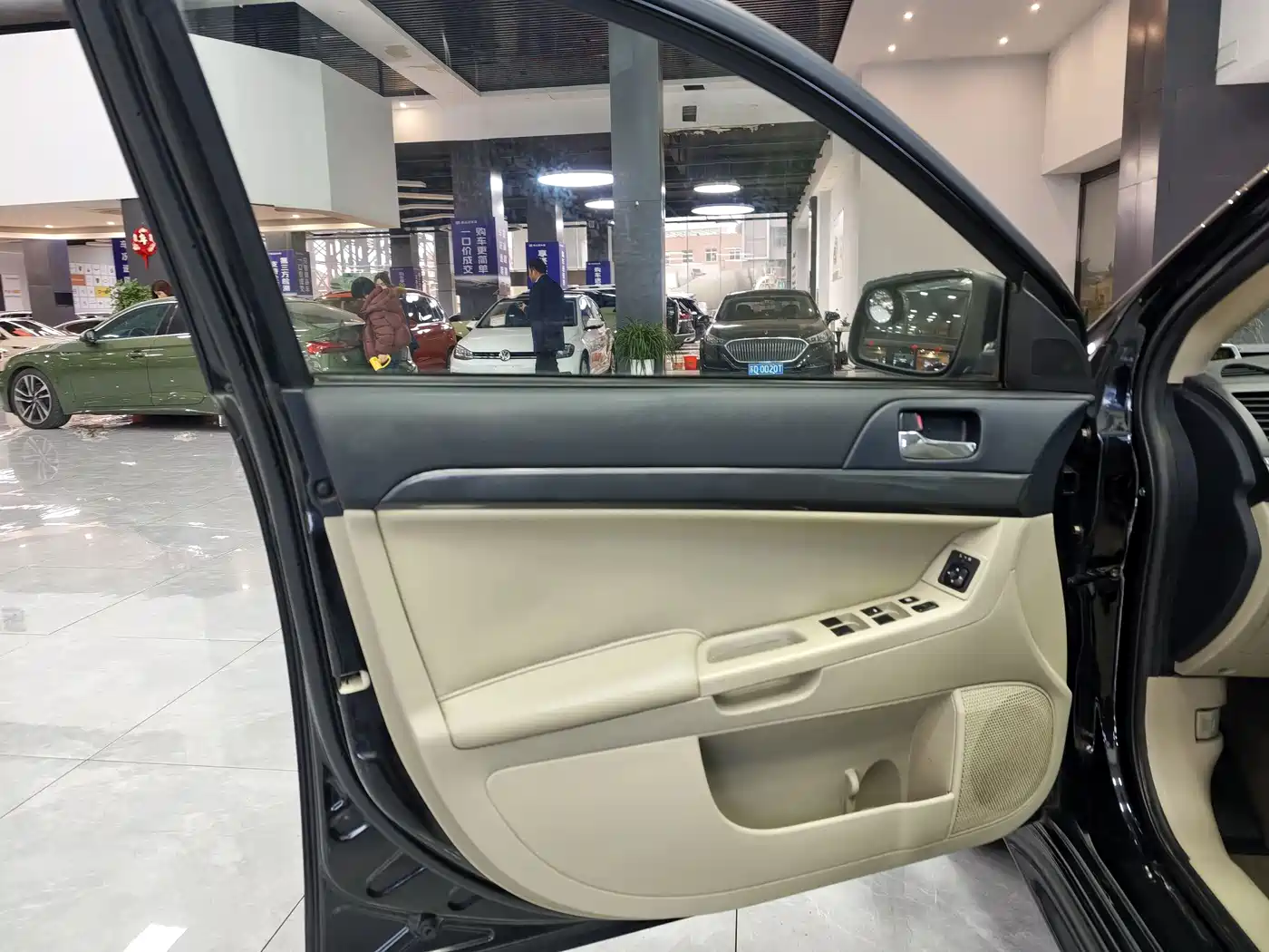 Mitsubishi Lancer EX 2012 New Year Edition 1.8L CVT Comfort фото 13