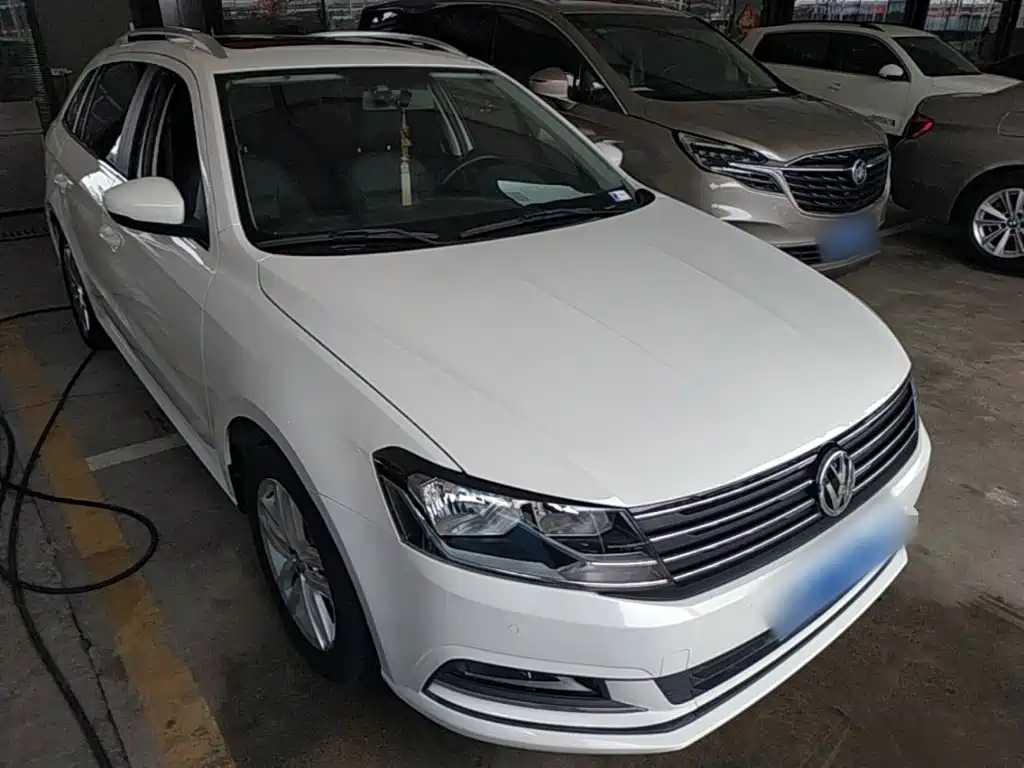 Volkswagen Lavida Tour 2017 2017 1.6L Automatic Comfort Edition