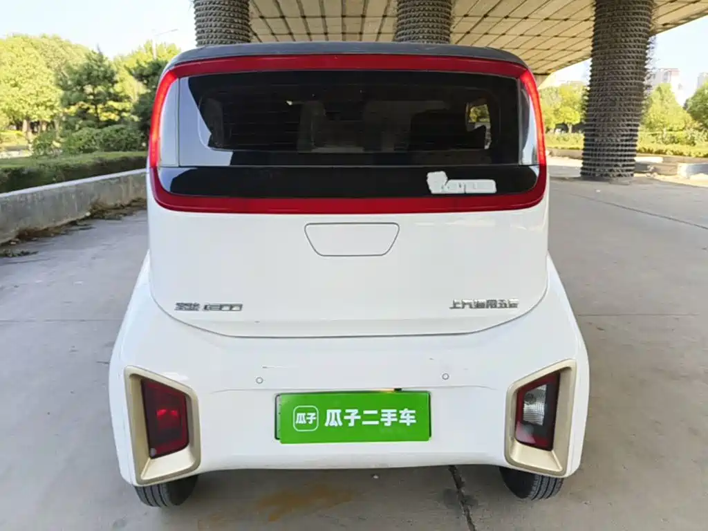 Фото 6 - Baojun E200
