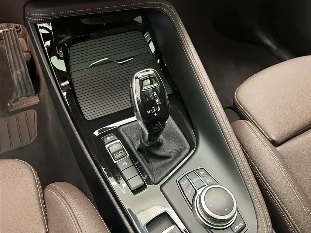 BMW X2 2023 sDrive25i M Sport Shadow Edition фото 15