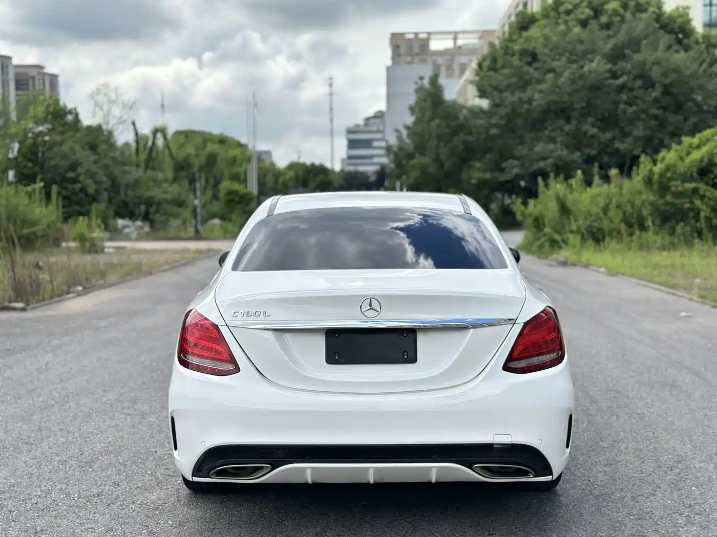 Photo 5 - Mercedes-Benz C-Class