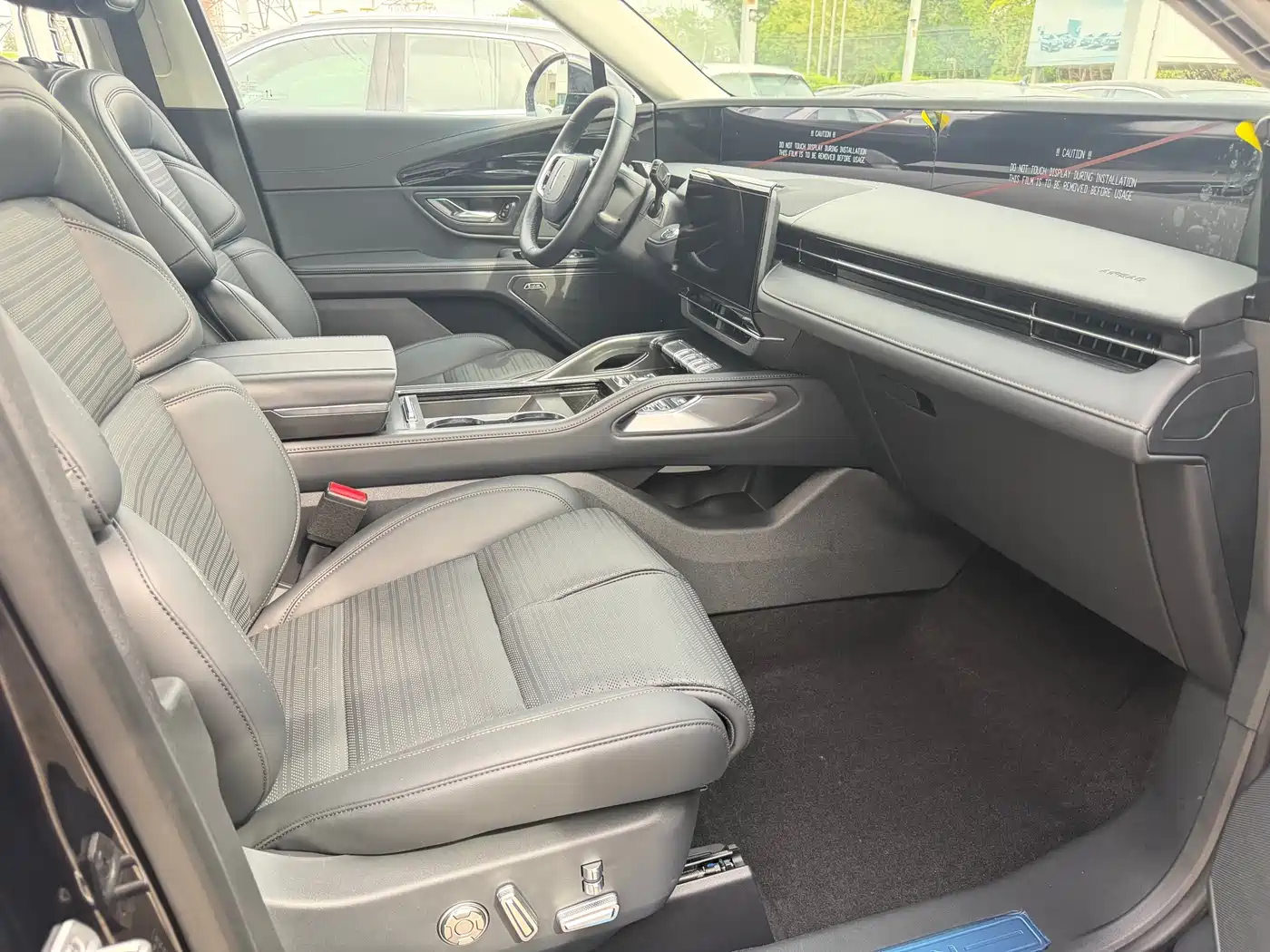LINCOLN NAVIGATOR