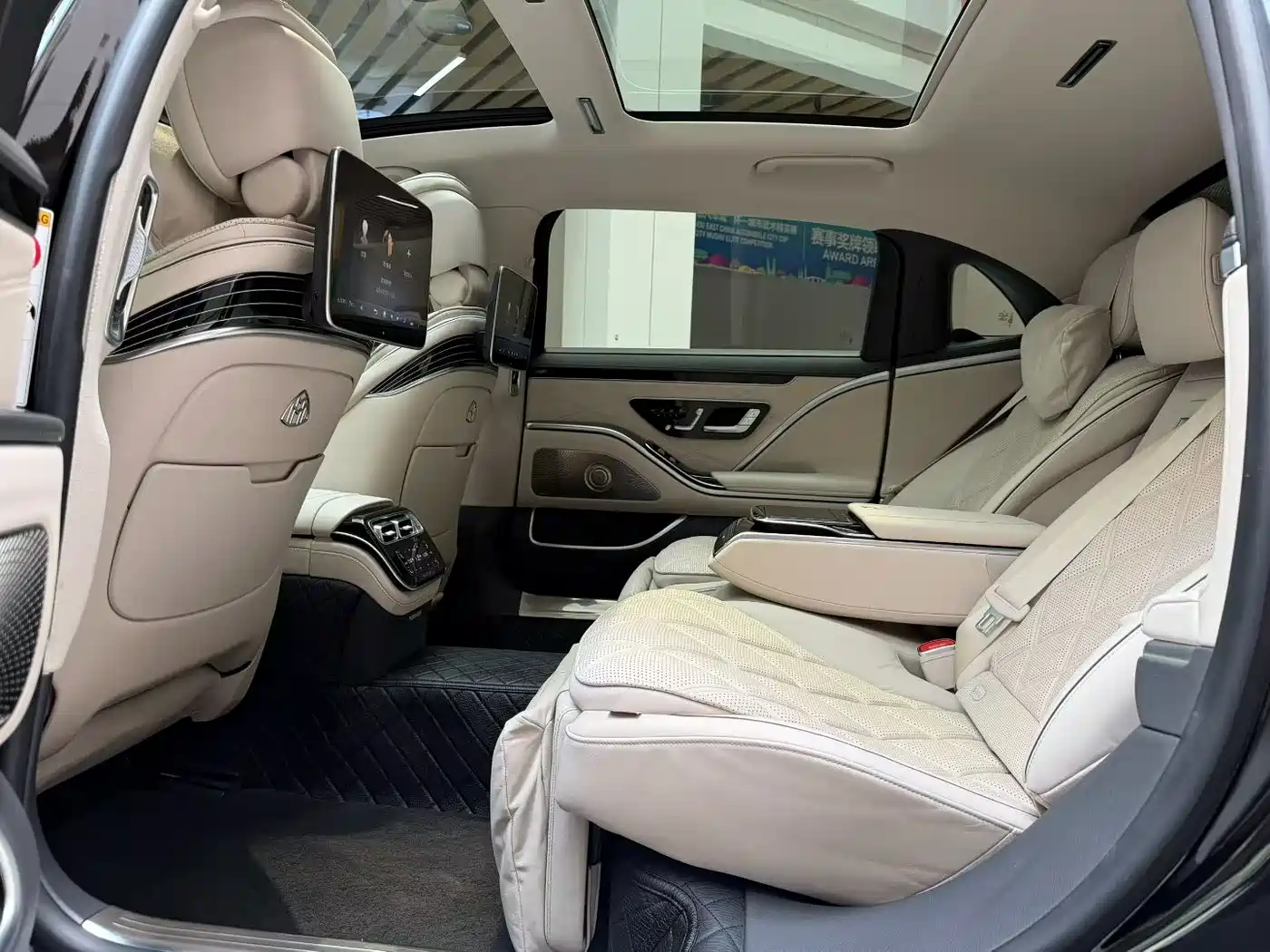MERCEDES-BENZ MAYBACH S-CLASS