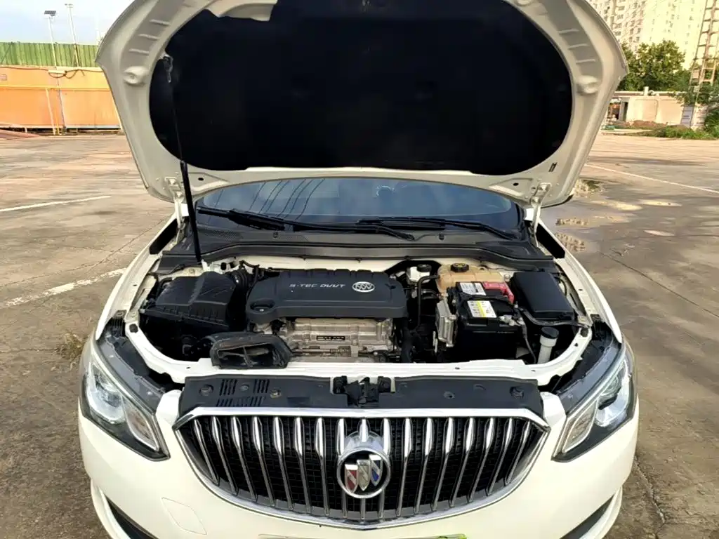 Фото 20 - Buick Excelle