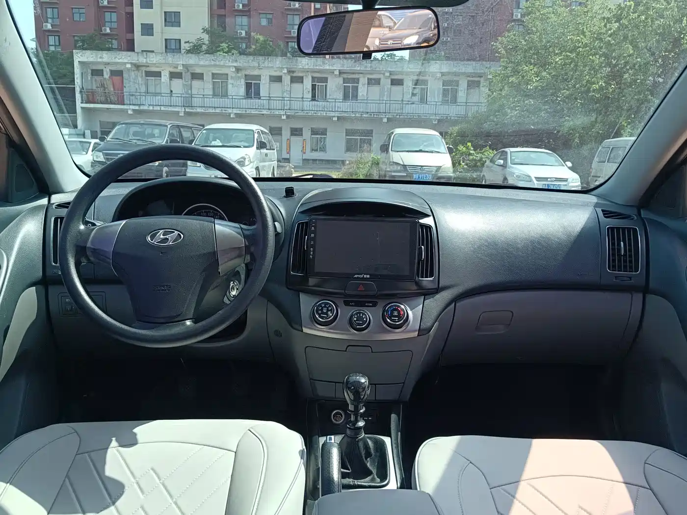 Hyundai Elantra 2011 1.6L Manual Comfort фото 11