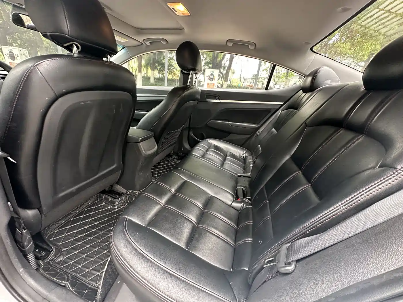 Hyundai Elantra 2016 Model 1.6L Automatic Smart Elite фото 8