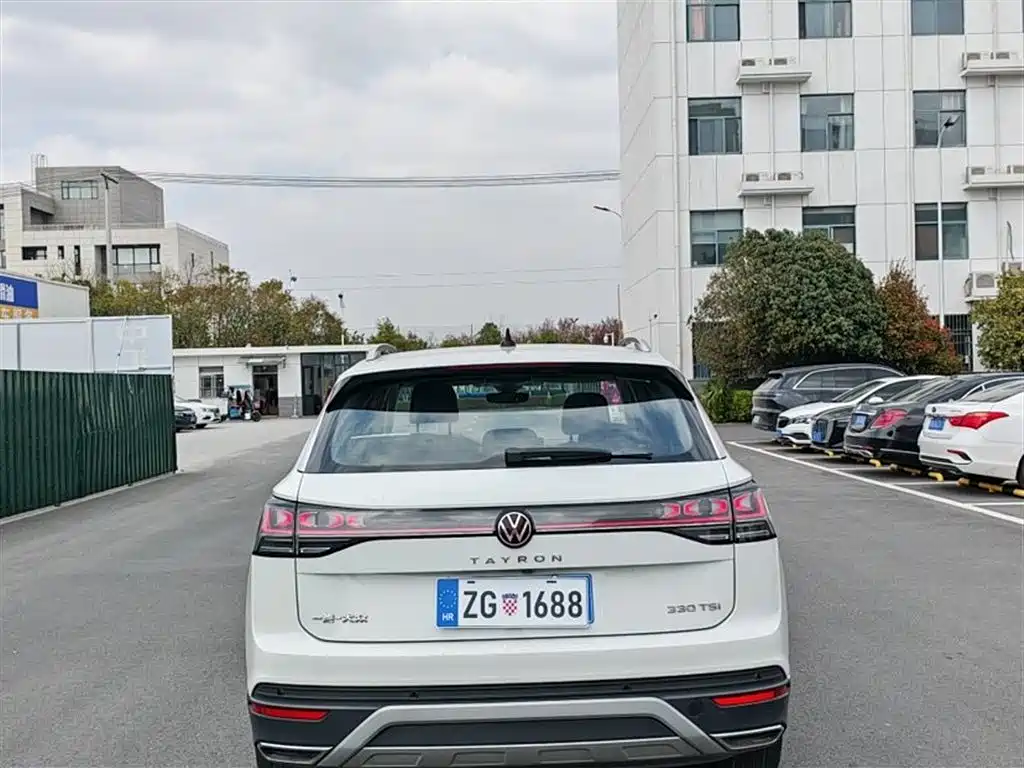 Volkswagen Tayron 2023 330TSI 2WD Luxury Plus Advanced Edition фото 8