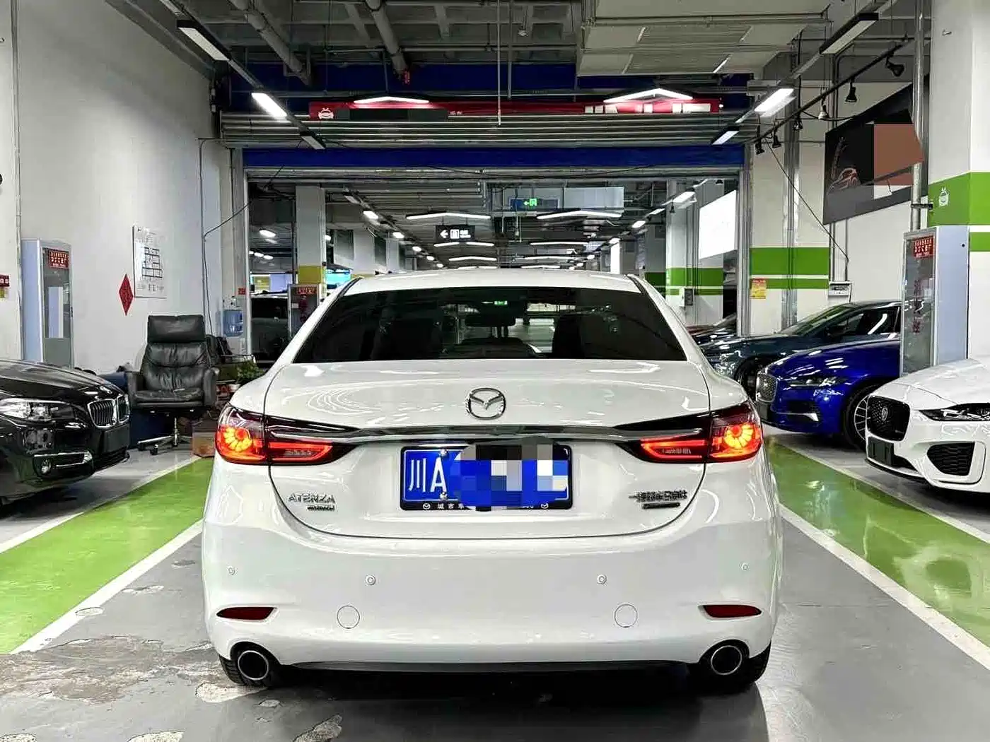 Photo 4 - Mazda Atenza
