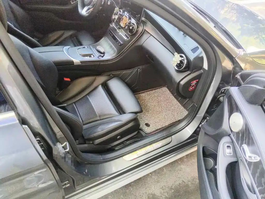 Mercedes-Benz C-Class, миниатюра 13