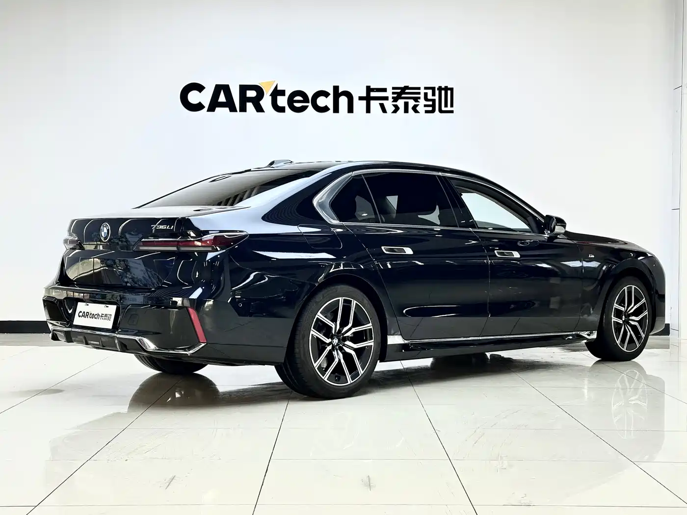 BMW 7 Series 2023 Model 735Li M Sport Package фото 3