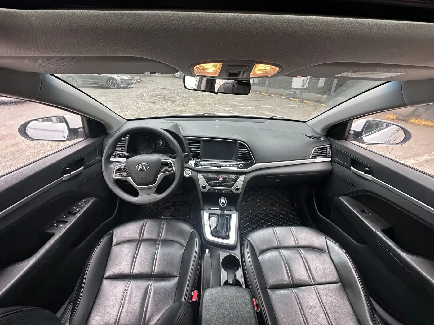 Hyundai Elantra 2016 Model 1.6L Automatic Smart Elite фото 9