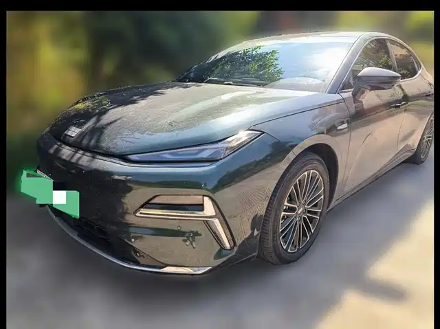 GEELY GALAXY GALAXY SPARKLE 8