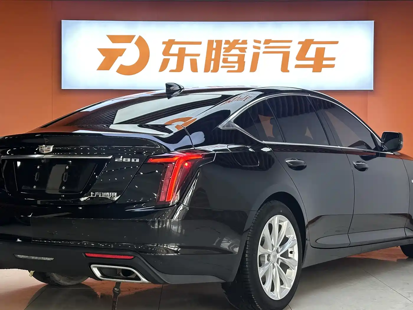 CADILLAC CT5