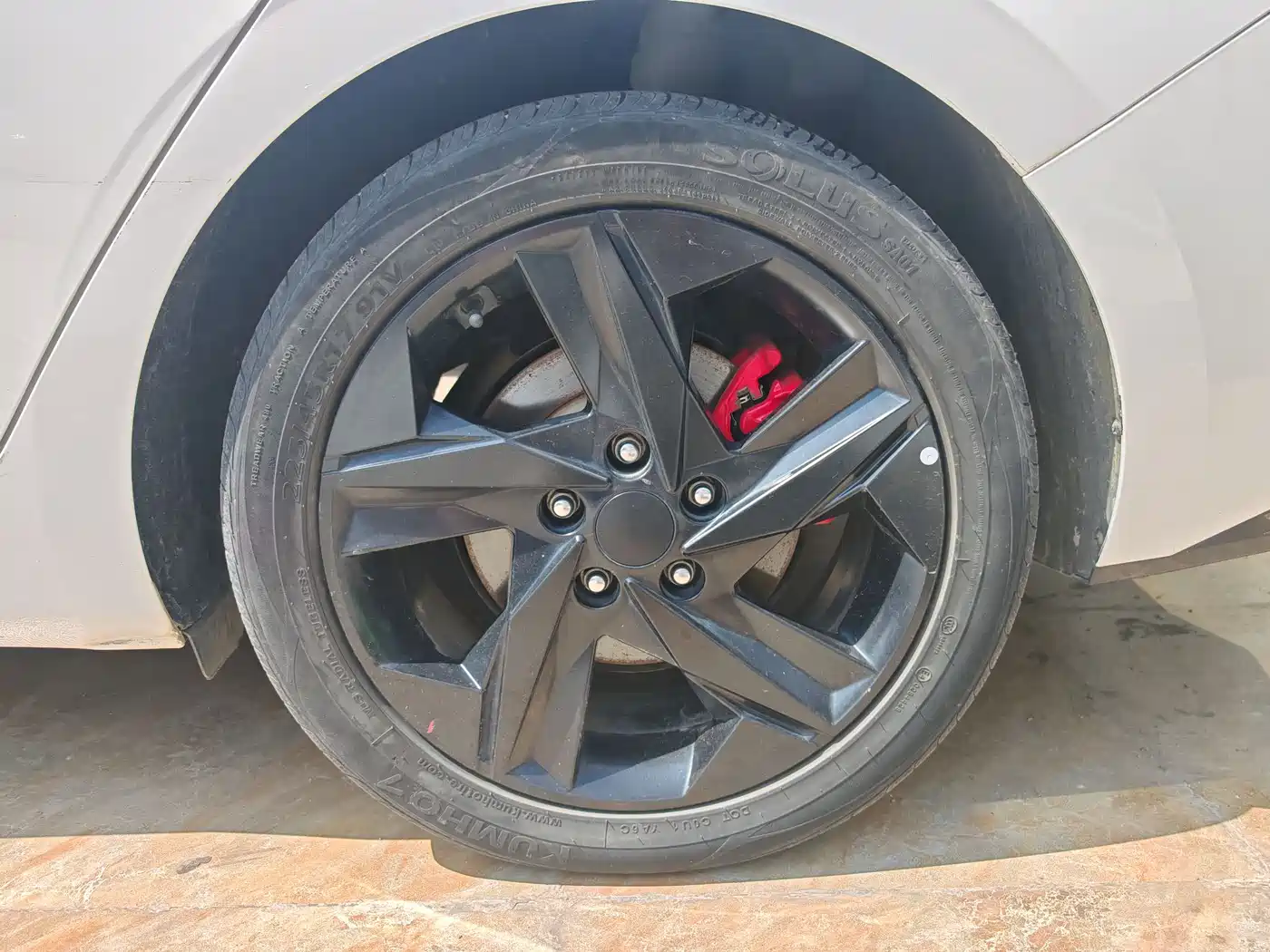 Hyundai Elantra 2022 1.5L CVT TOP Flagship Edition фото 11