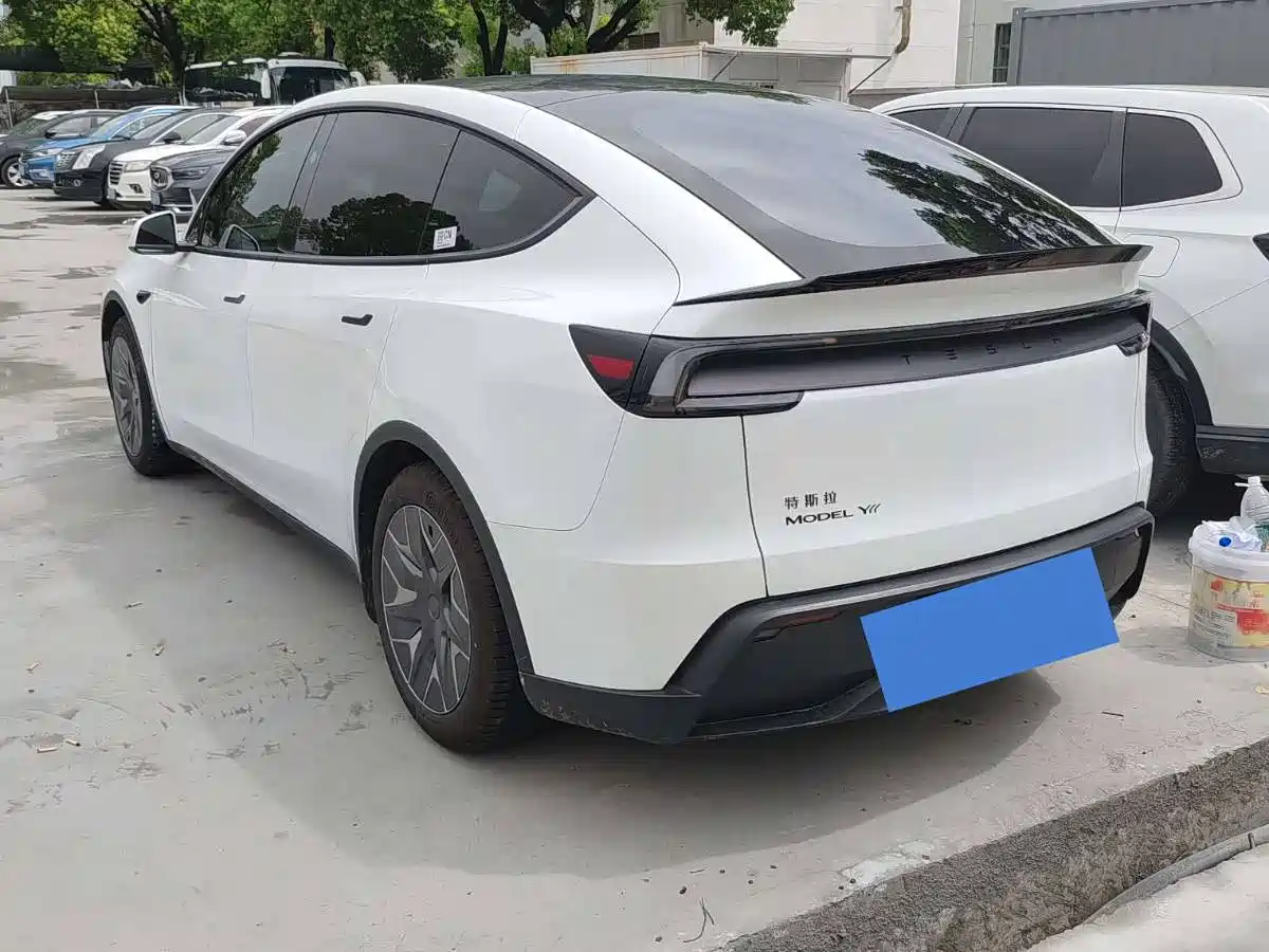2026 Tesla Model Y