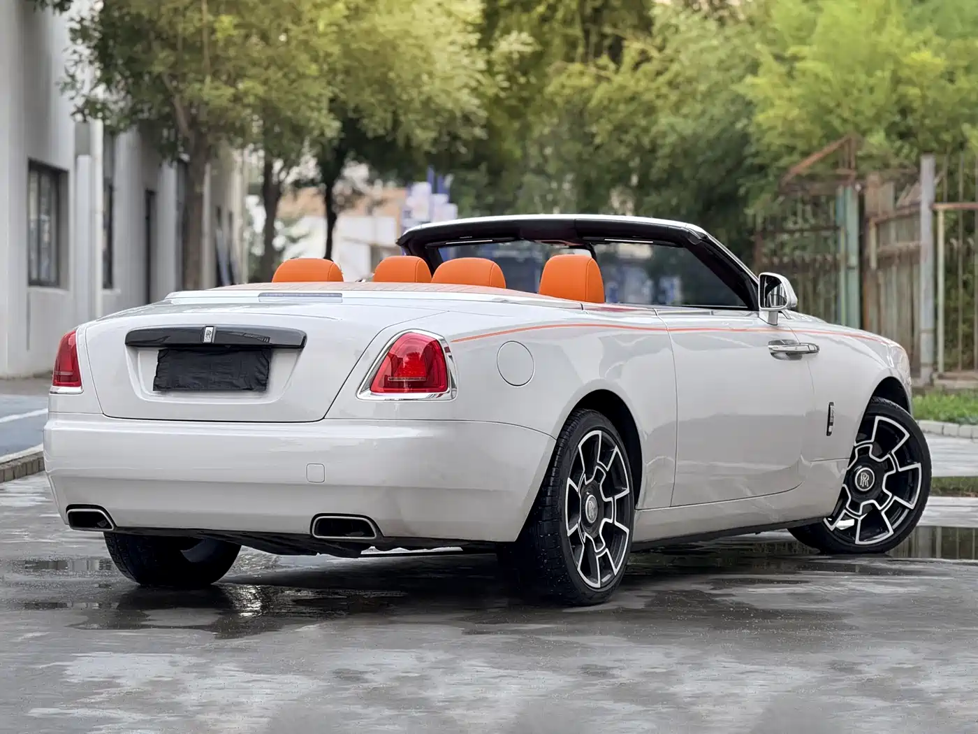 Rolls-Royce Dawn 2017 2015 6.6T Standard