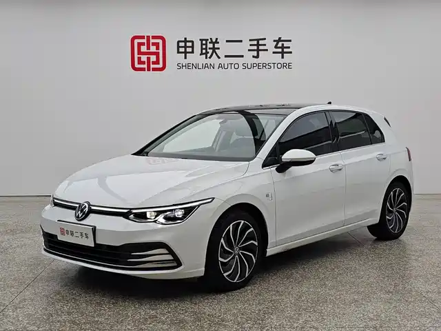 Volkswagen Golf 2024