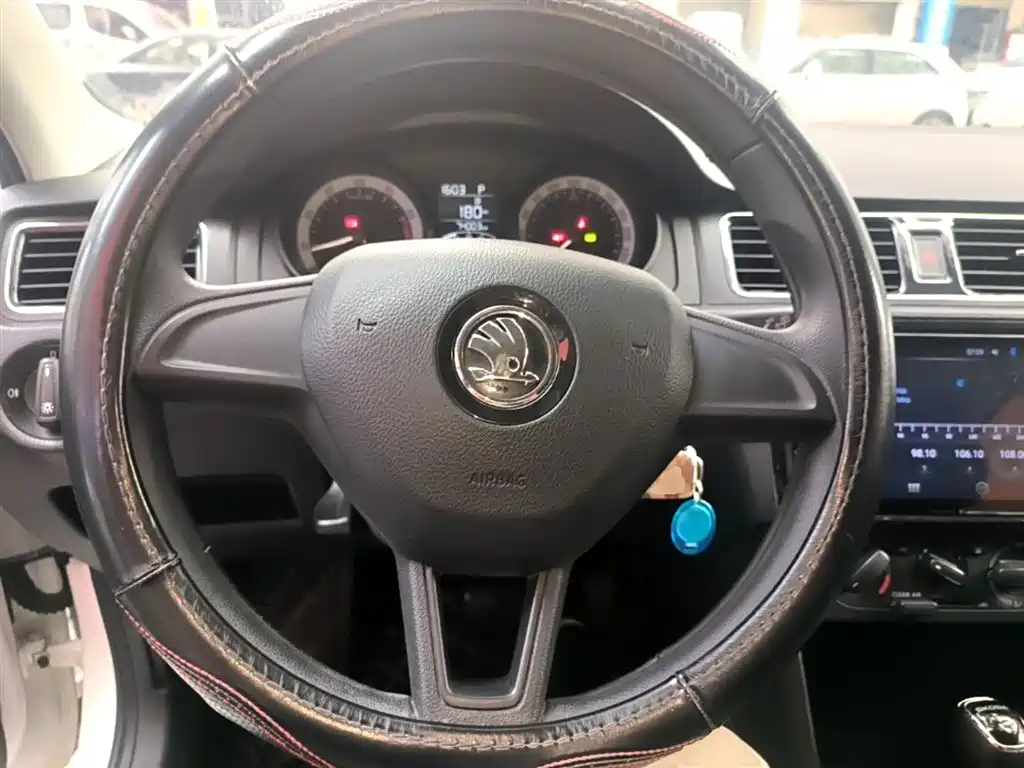 Škoda Skoda Rapid Spaceback 2019 Facelift 1.5L Automatic Standard Version China V фото 11