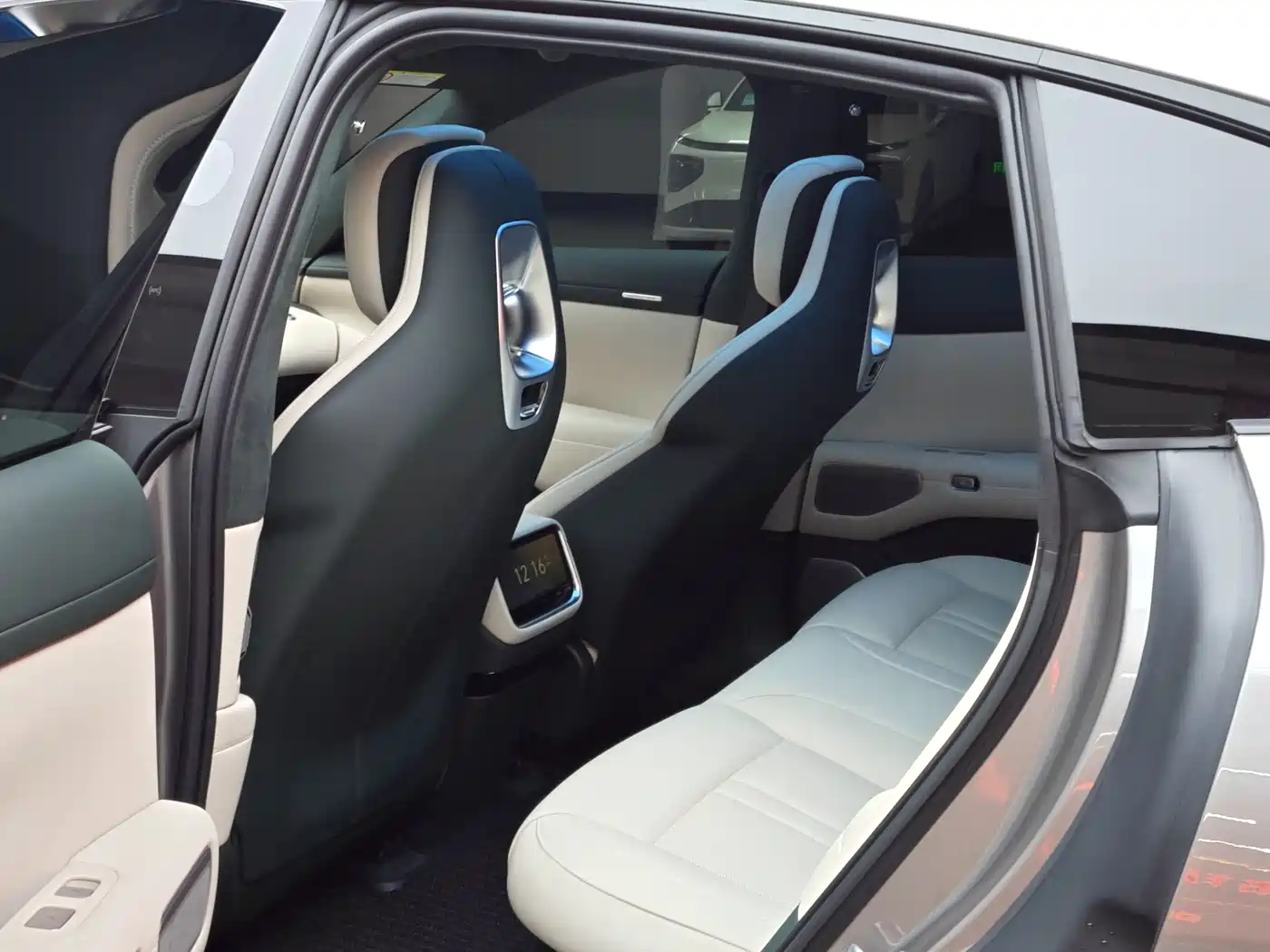 XIAOMI CAR XIAOMI YU7