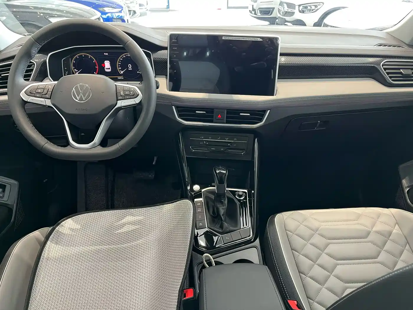 Volkswagen Tayron 2024 330TSI 2WD Luxury Plus Advanced фото 9