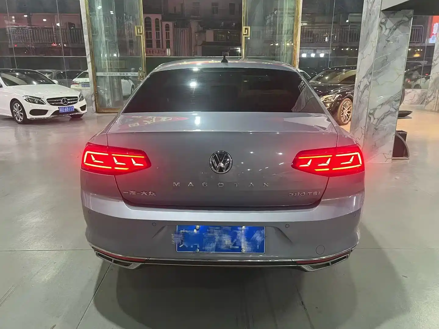 Фото 3 - Volkswagen Magotan