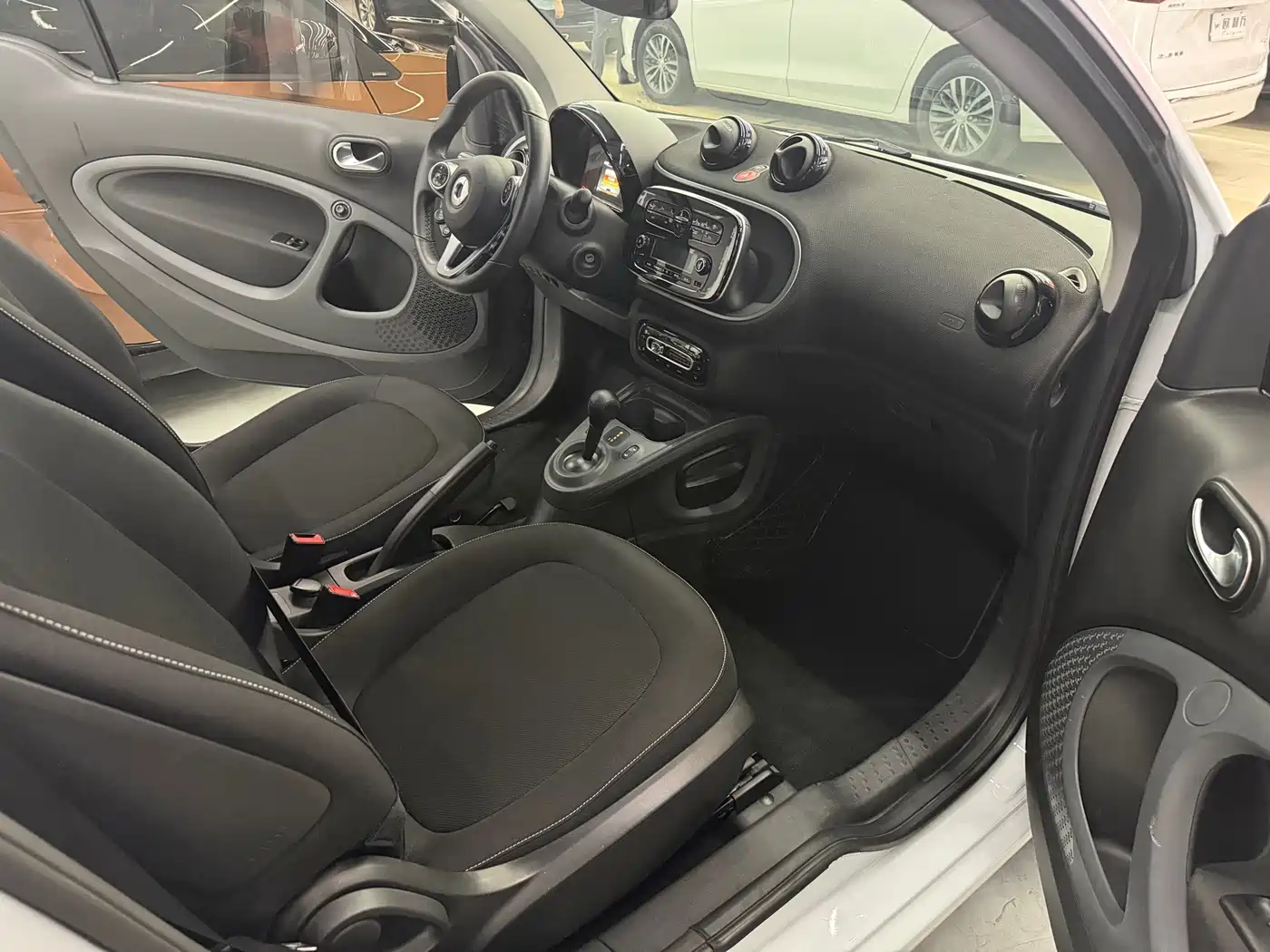 Photo 5 - smart fortwo