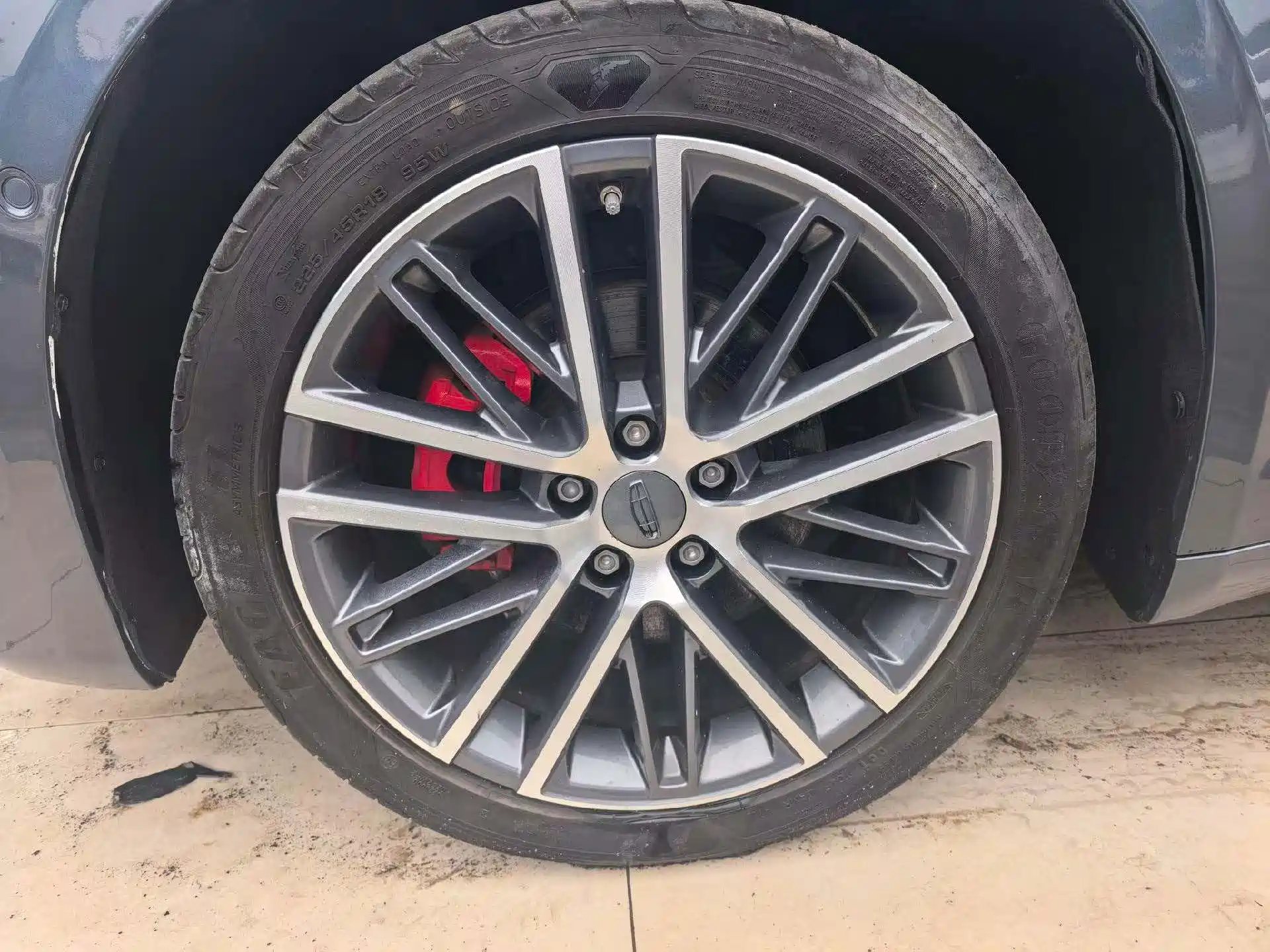 Фото 9 - Geely Preface