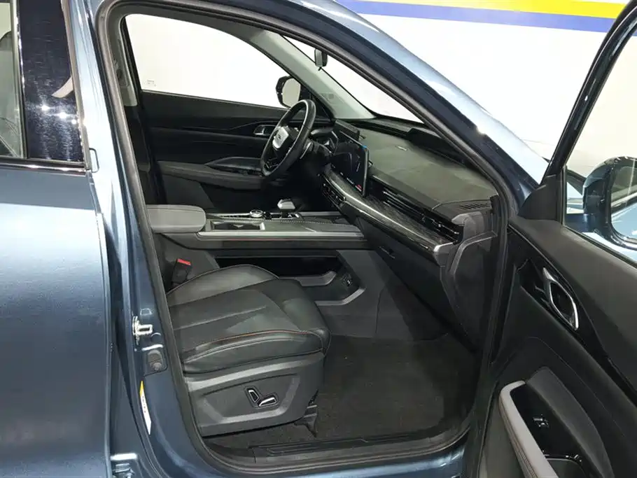 CHANGAN CHANGAN AUCHAN Z6