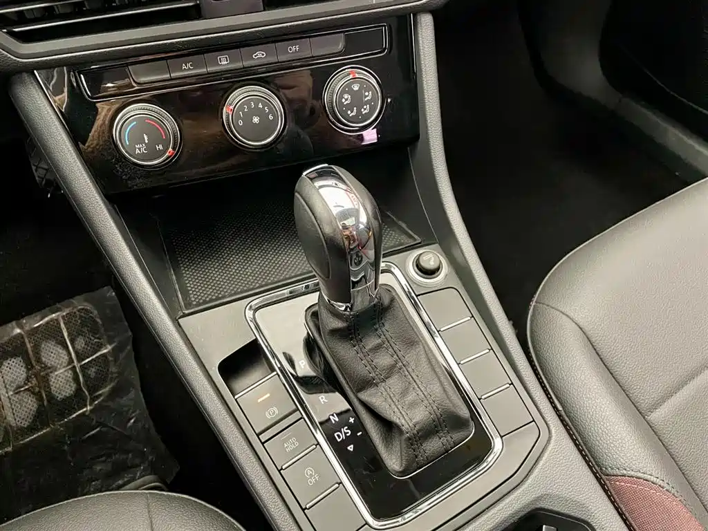 Volkswagen Bora 2019 Facelift 1.5L Automatic Comfort China VI фото 10