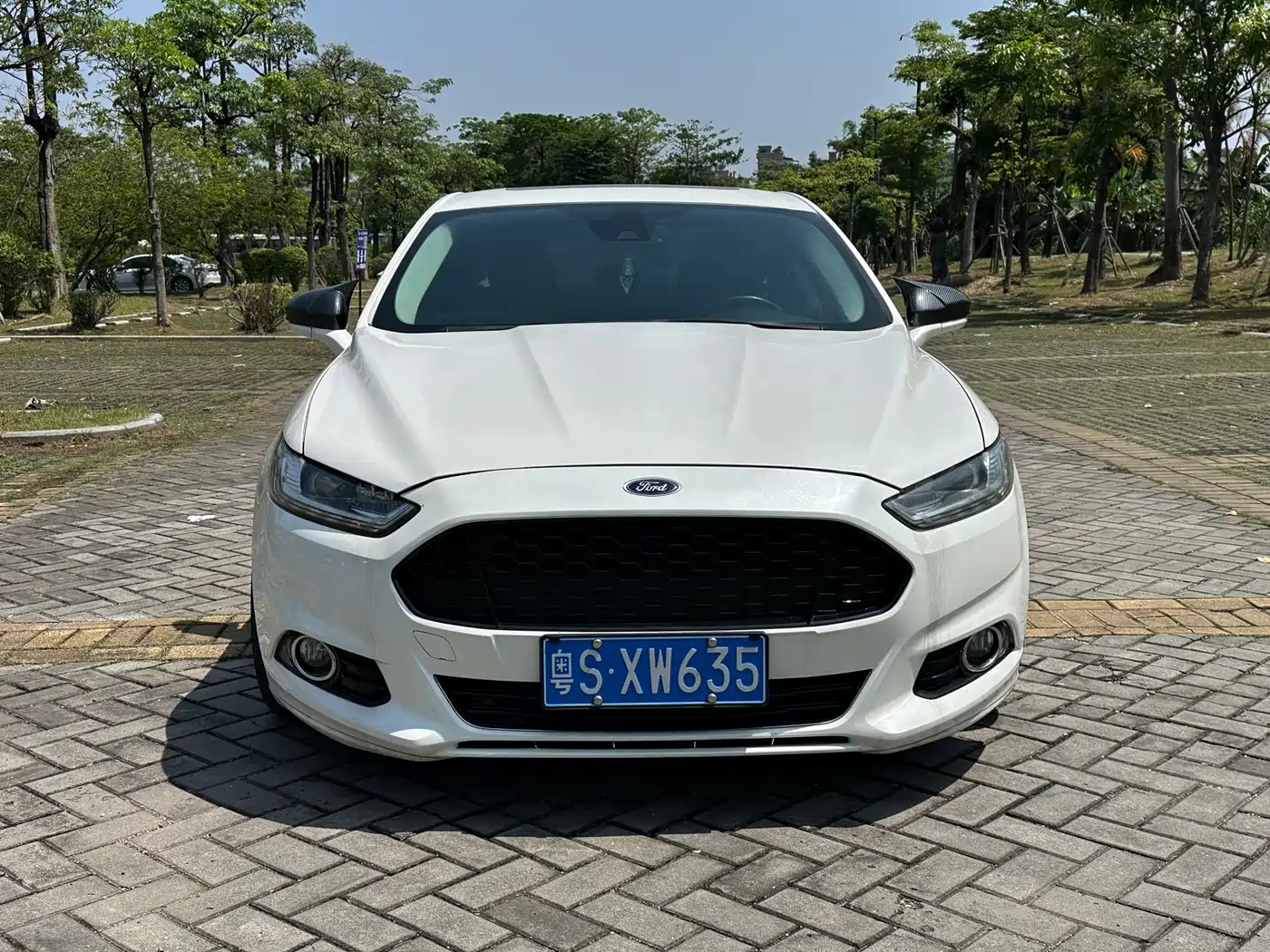 Ford Mondeo 2013 2.0L GTDi240 Luxury Sport фото 2