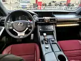 Фото 11 - Lexus IS