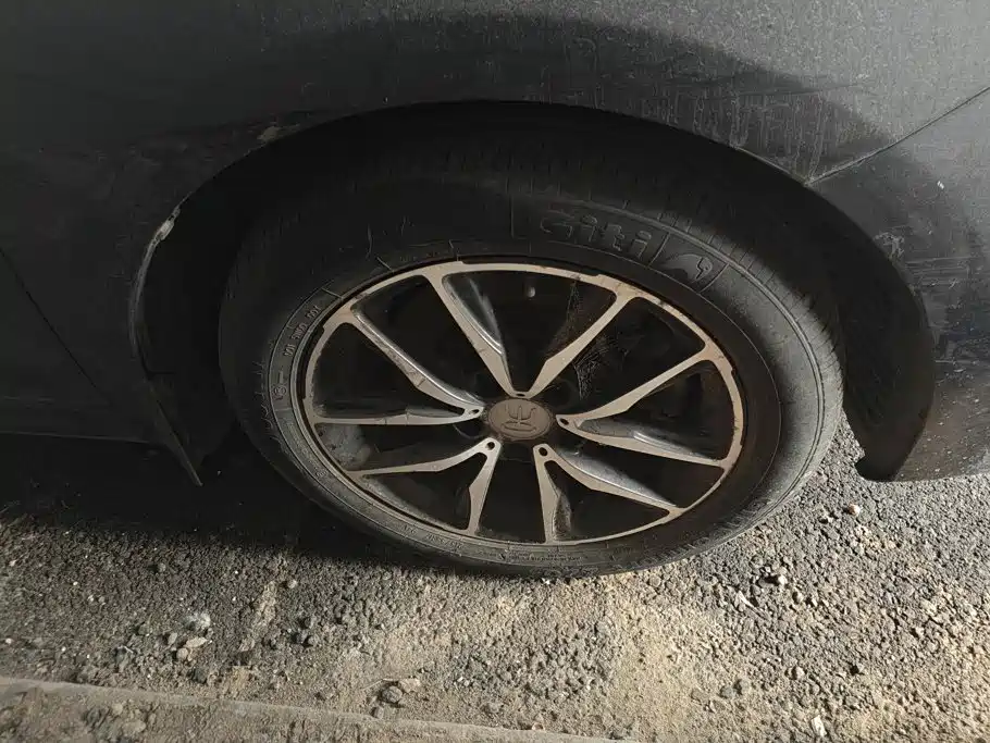 Фото 6 - BYD Song MAX