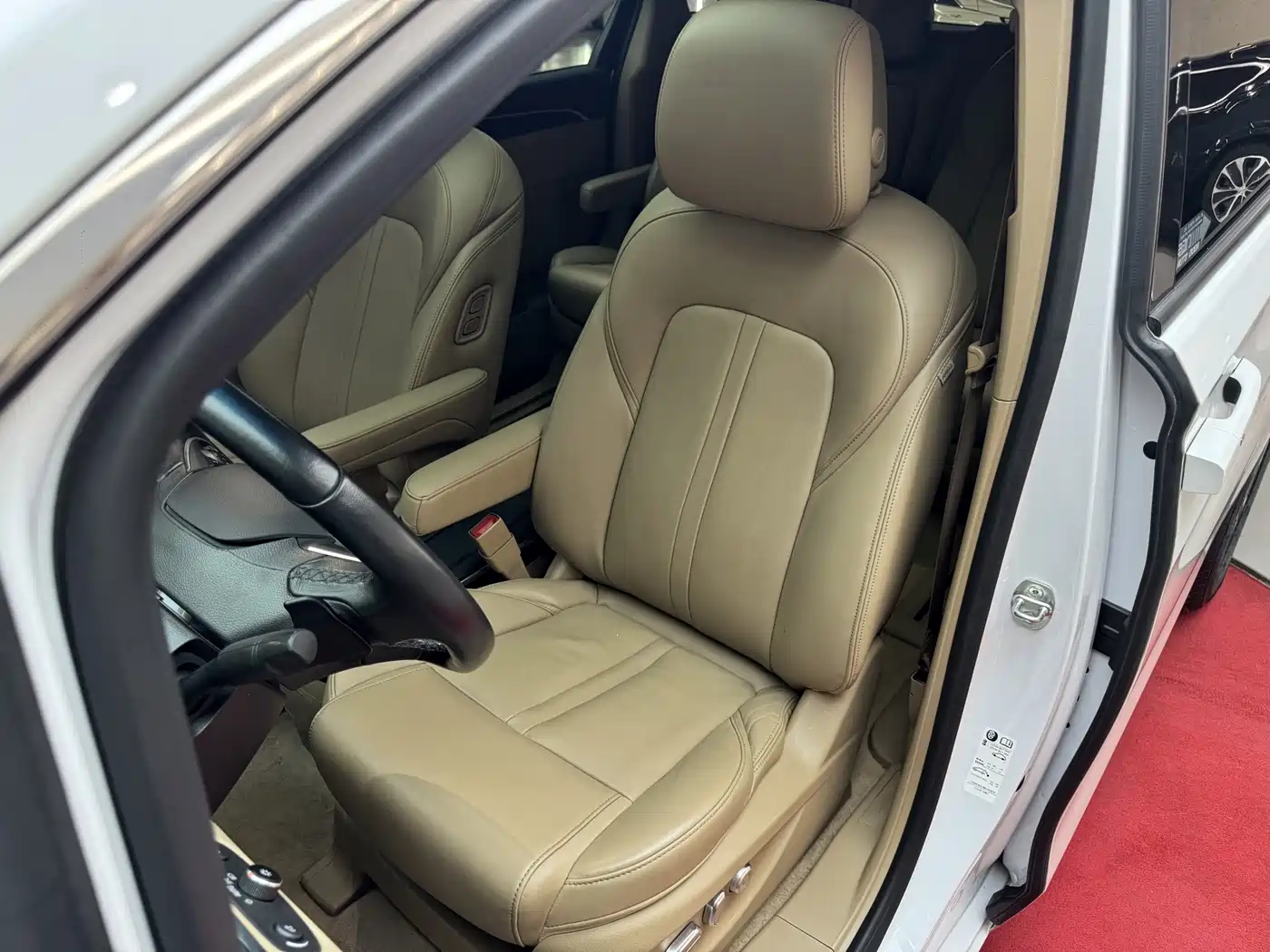 Фото 22 - Buick GL8