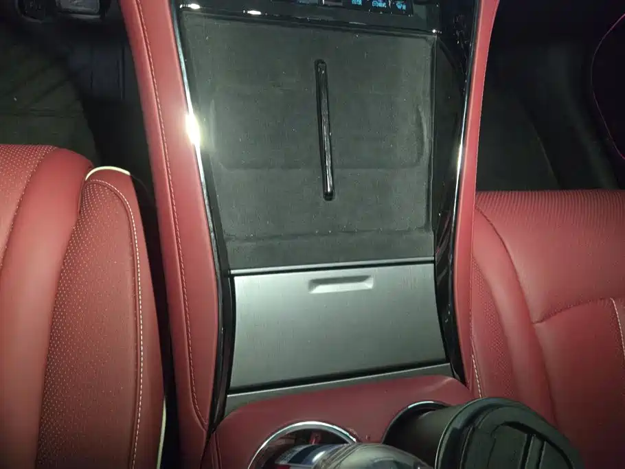 Denza Z9GT 2026 2026 Model Yi San Fang Flash Charge Performance Edition
