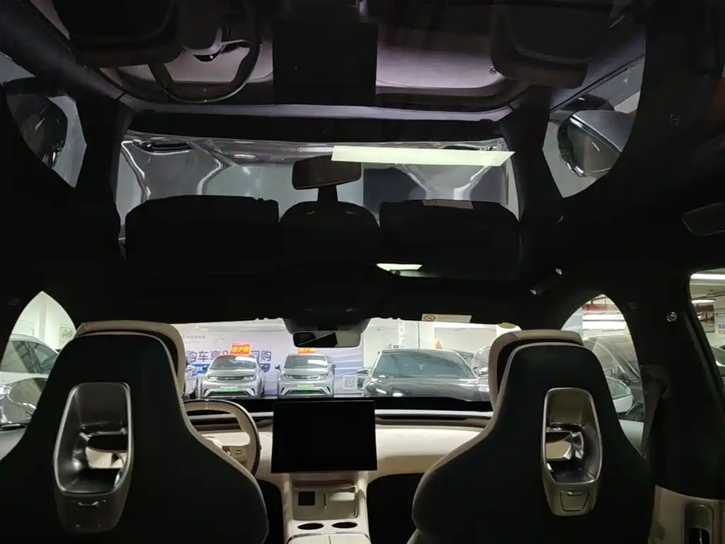 Xiaomi Auto Xiaomi YU7 2025 Extended Range RWD Edition фото 18