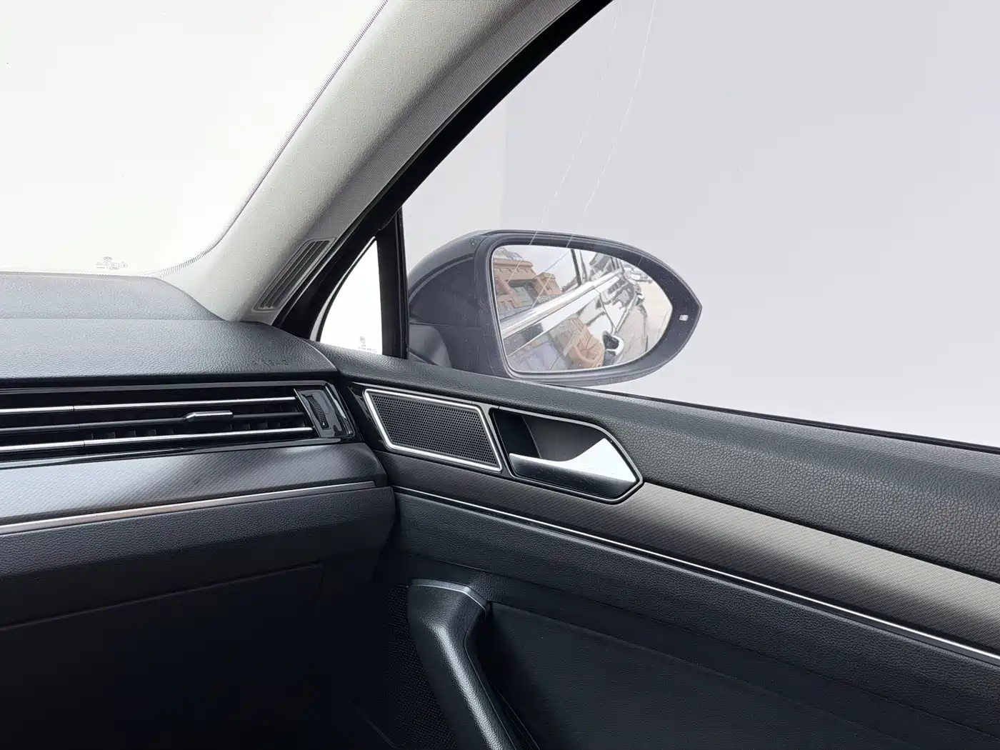 Volkswagen Magotan 2020 330TSI DSG Luxury фото 9