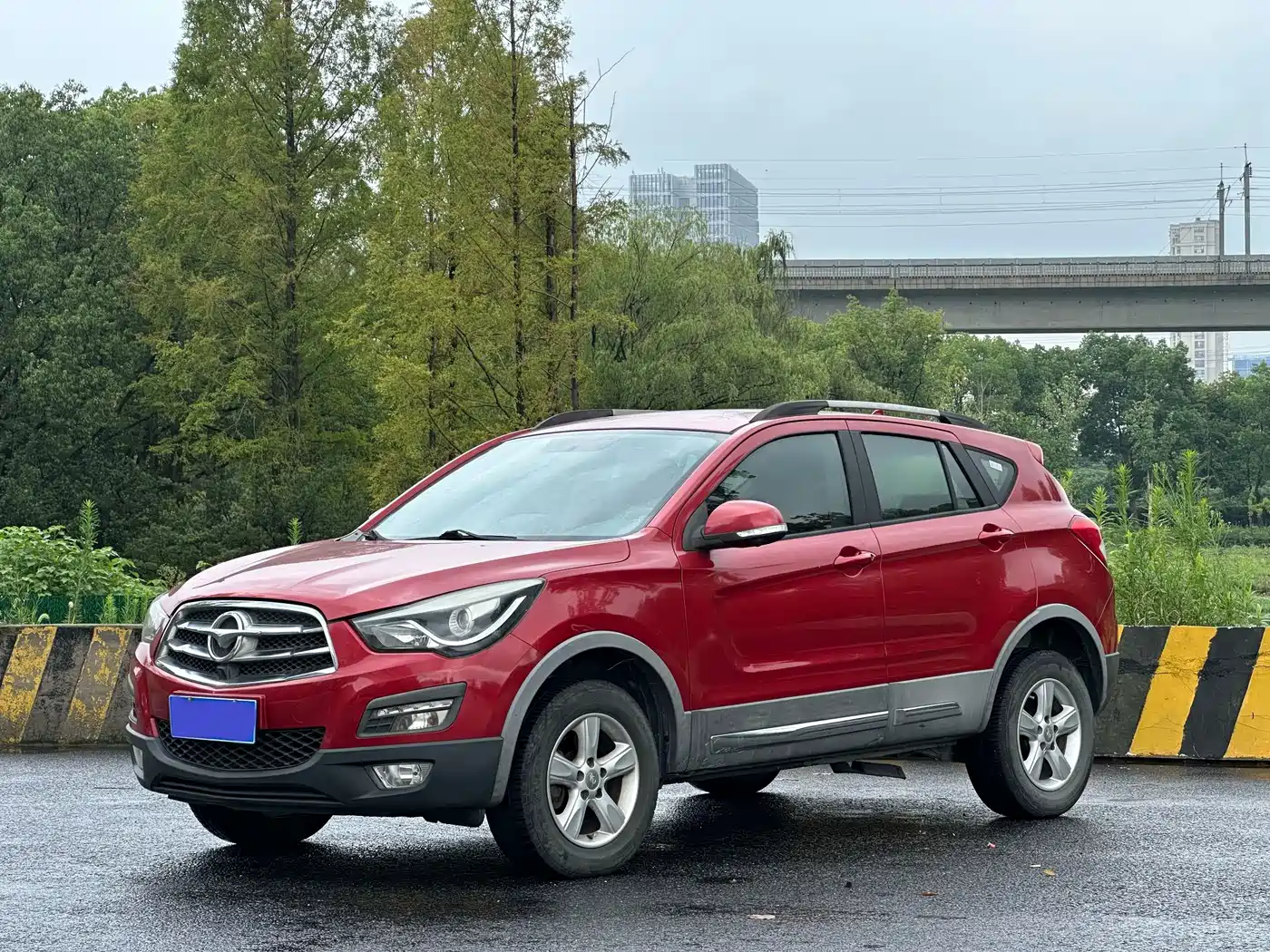 Photo 1 - Haima S5