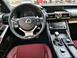 Фото 12 - Lexus IS