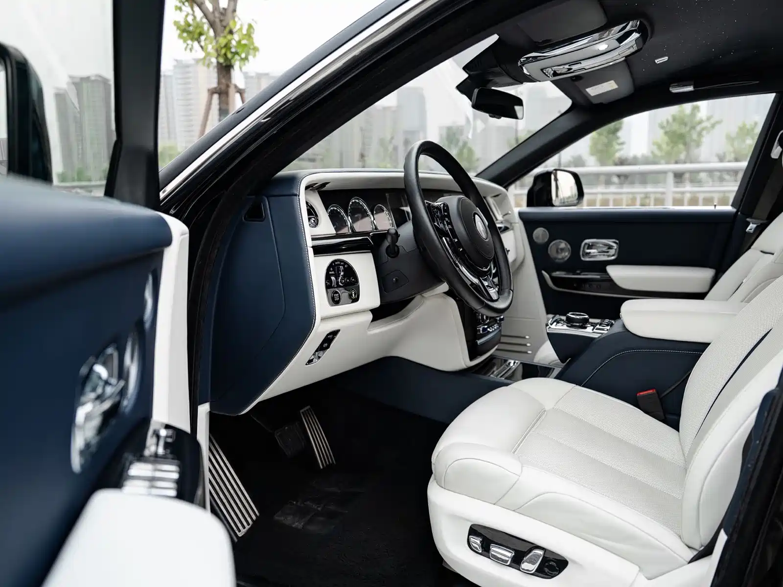 Фото 8 - Rolls-Royce Phantom