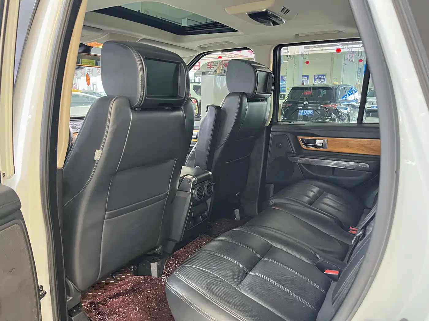 Land Rover Range Rover Sport 2012 5.0 NA V8 HSE фото 8