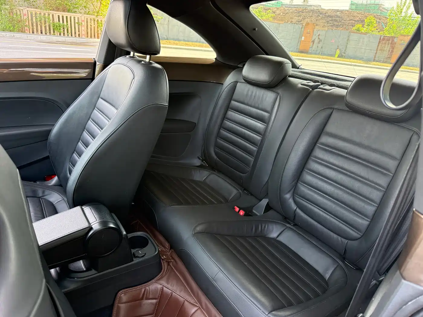 Volkswagen Beetle 2013 1.2TSI Comfort фото 8