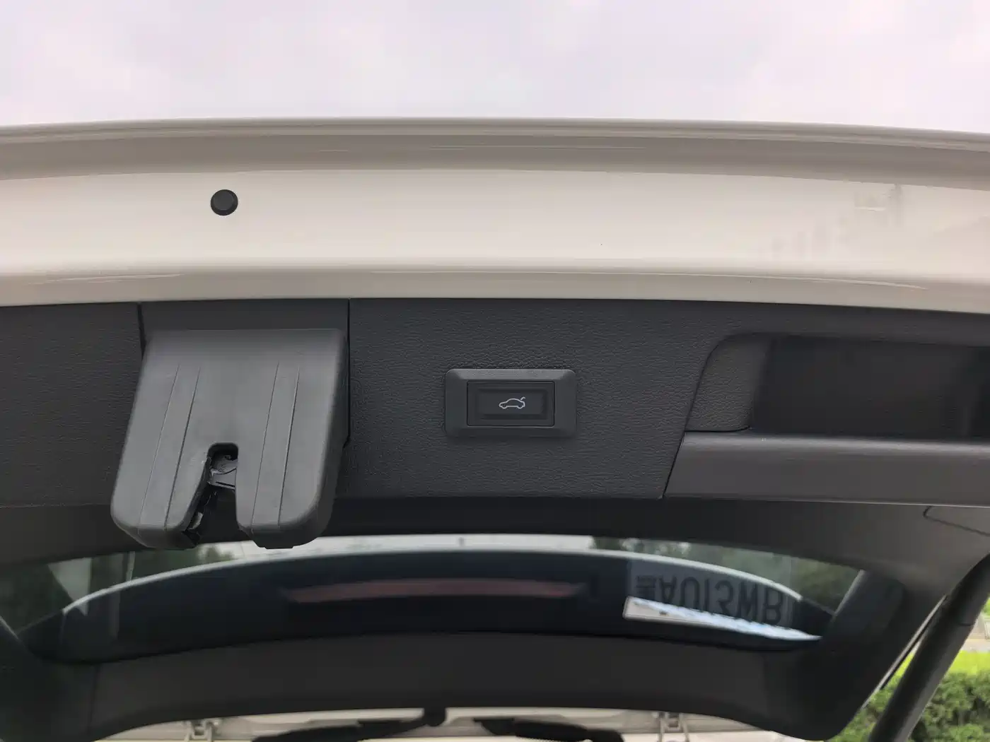 Volkswagen Tharu 2022 280TSI FWD Luxury Edition фото 8