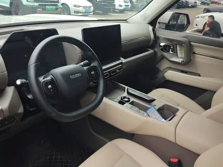 Haval Second-Generation Big Dog New Energy 2025 2025 Hi4 102km Mid Edition