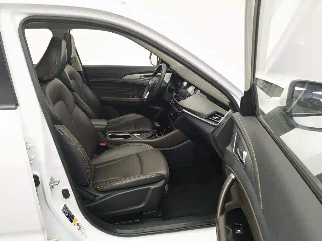 Changan CS35 PLUS 2019 2018 1.6L Automatic Smooth Connect China V