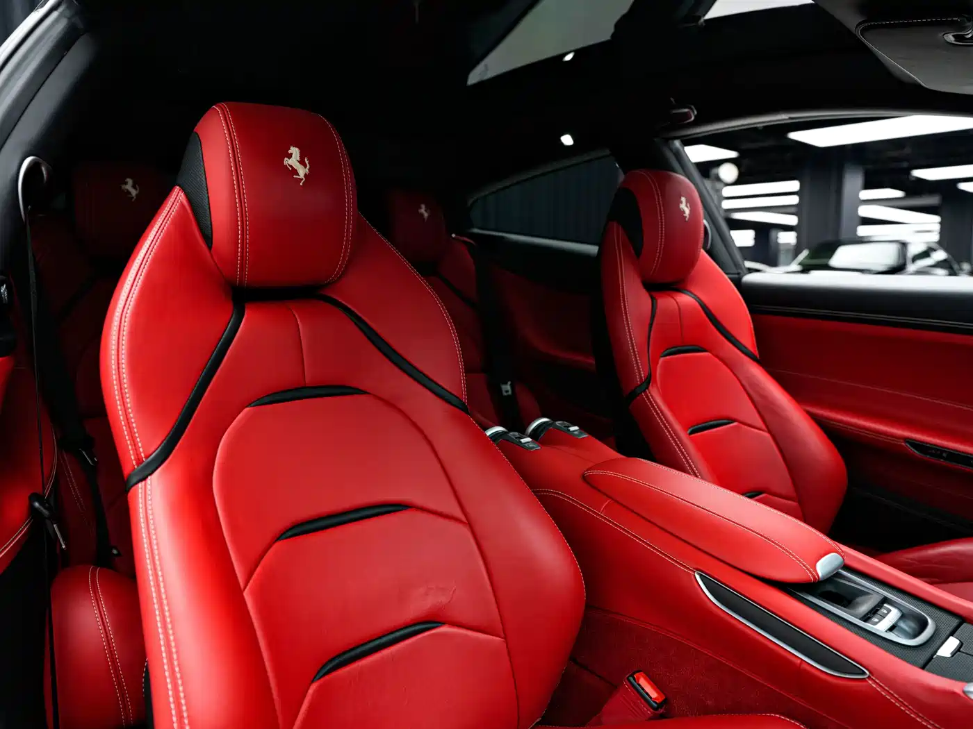 Ferrari GTC4Lusso 2019 2017 3.9T V8