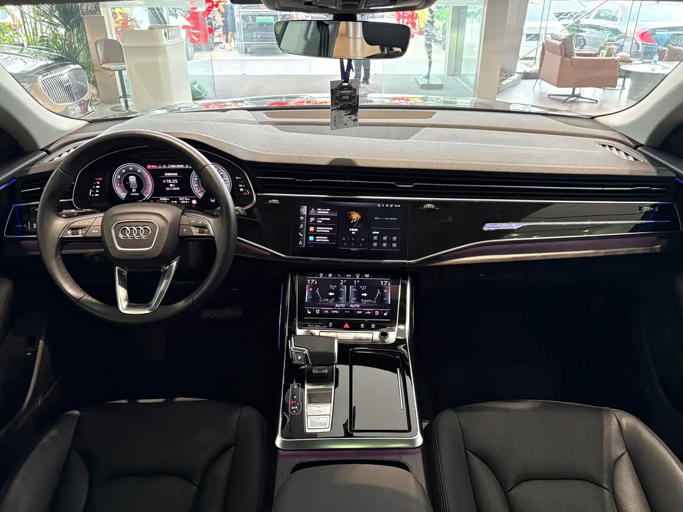 Audi Q8 2024 2023 55 TFSI Luxury Sport