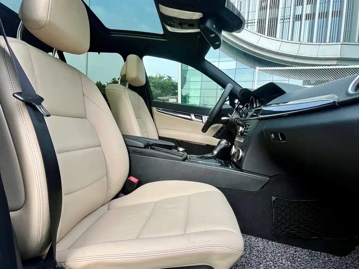 Mercedes-Benz C-Class (Import) 2011 C 200 Fashion Wagon Edition фото 10