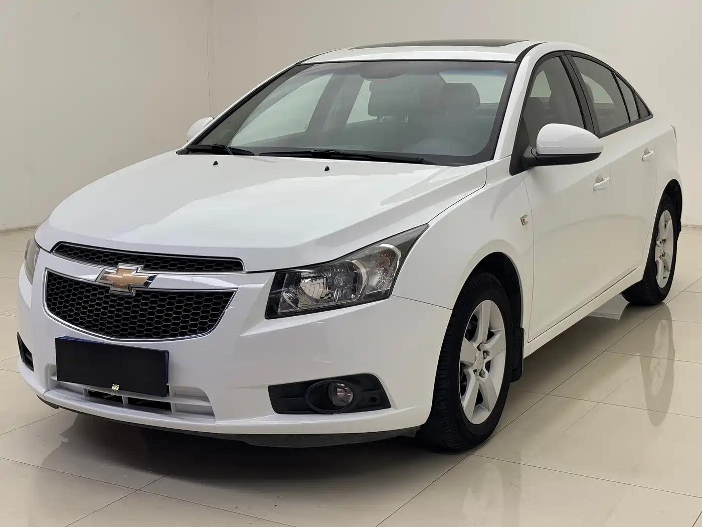 Chevrolet Cruze 2013 Model 1.8L SE AT