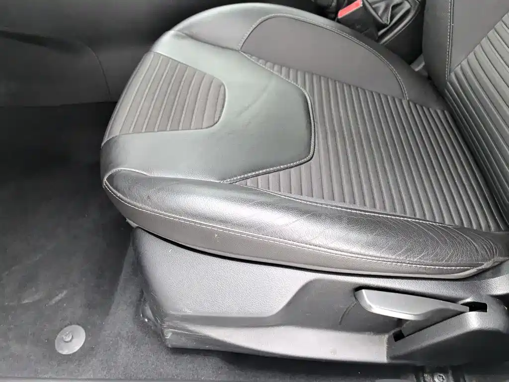 Photo 20 - Ford Focus