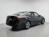 Photo 2 - Nissan Teana
